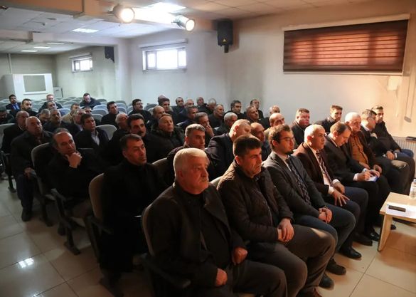 İlçe Kaymakamımız Sayın Hasan Hüsnü TÜRKER ,Muhtarları Bilgilendirme Toplantısı Düzenledi
